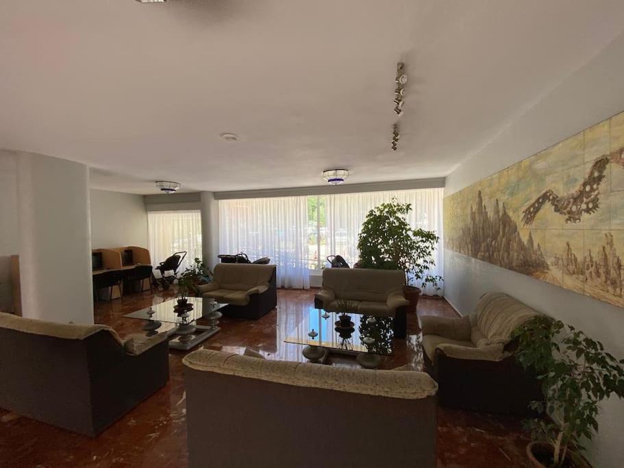 Apt Moderno Con Vistas, Recepcion 24 Hs Y Piscinas เบนัลมาเดนา ภายนอก รูปภาพ
