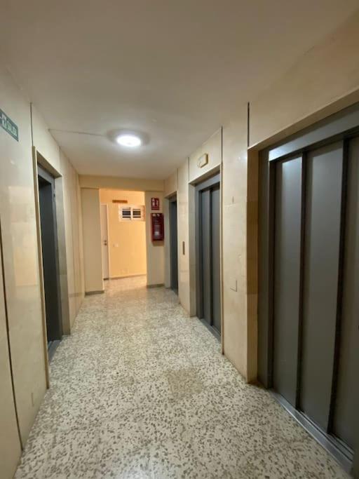 Apt Moderno Con Vistas, Recepcion 24 Hs Y Piscinas เบนัลมาเดนา ภายนอก รูปภาพ