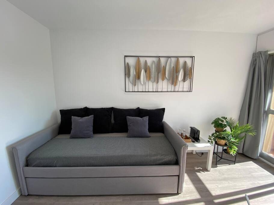 Apt Moderno Con Vistas, Recepcion 24 Hs Y Piscinas เบนัลมาเดนา ภายนอก รูปภาพ