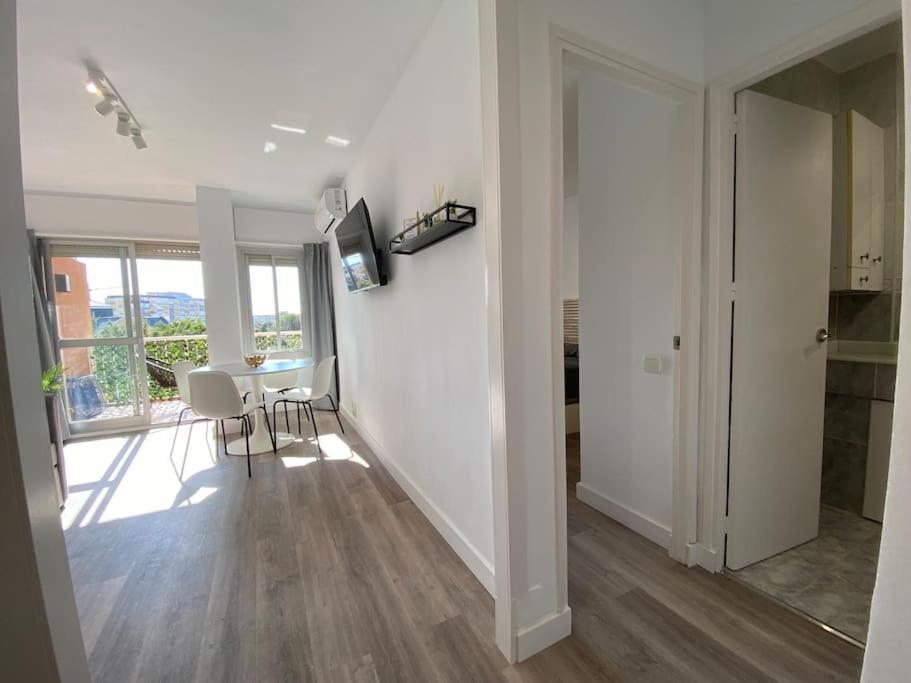 Apt Moderno Con Vistas, Recepcion 24 Hs Y Piscinas เบนัลมาเดนา ภายนอก รูปภาพ